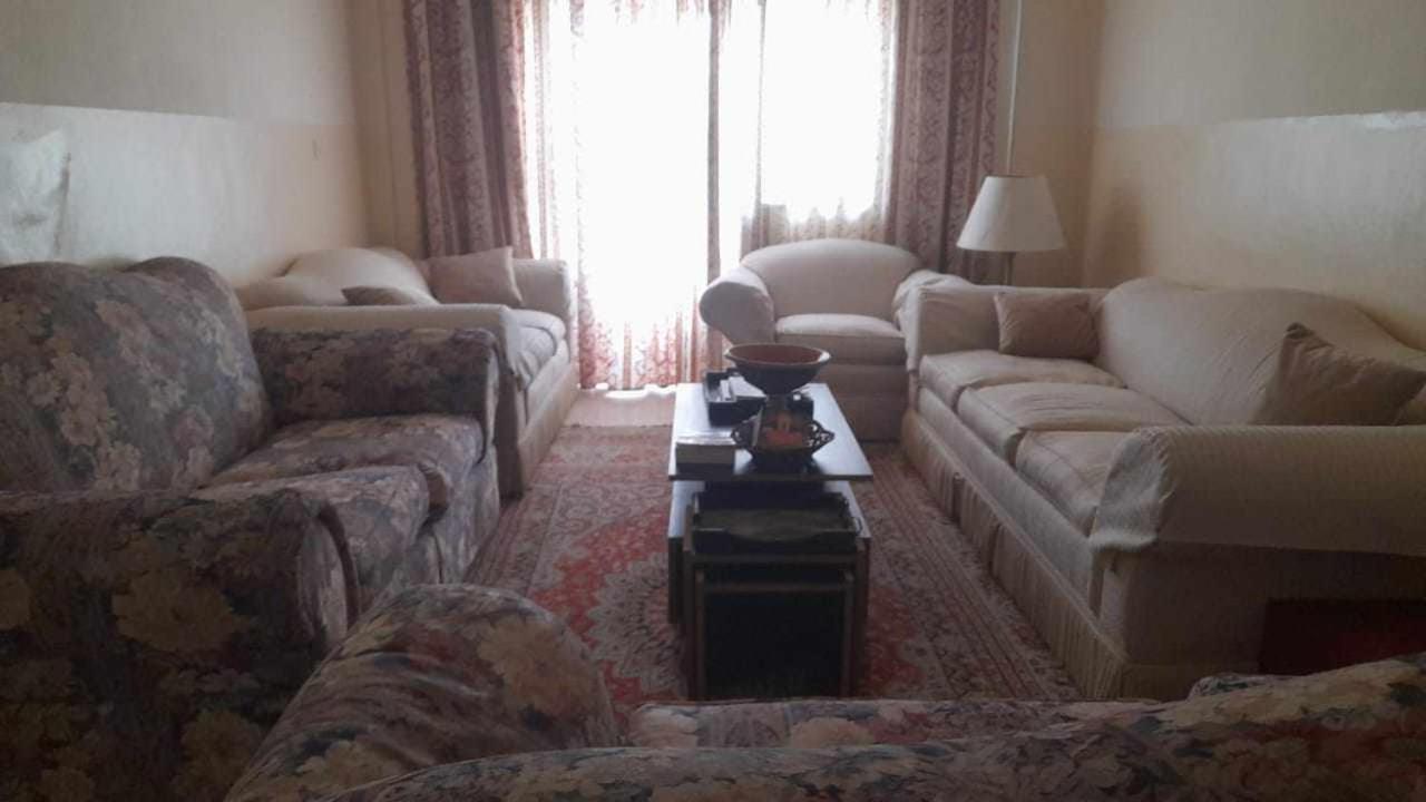 Auberge de jeunesse Student House à Madaba Extérieur photo
